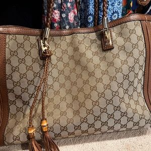 Gucci GG Supreme Large Tote Bag